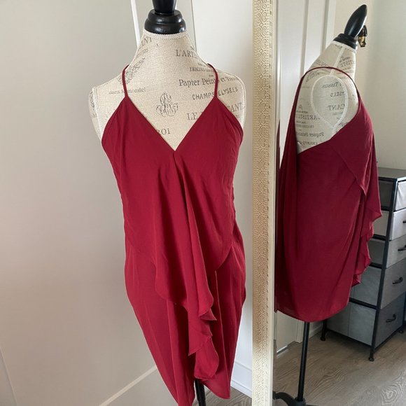 Red Dress - Picture 2 of 7